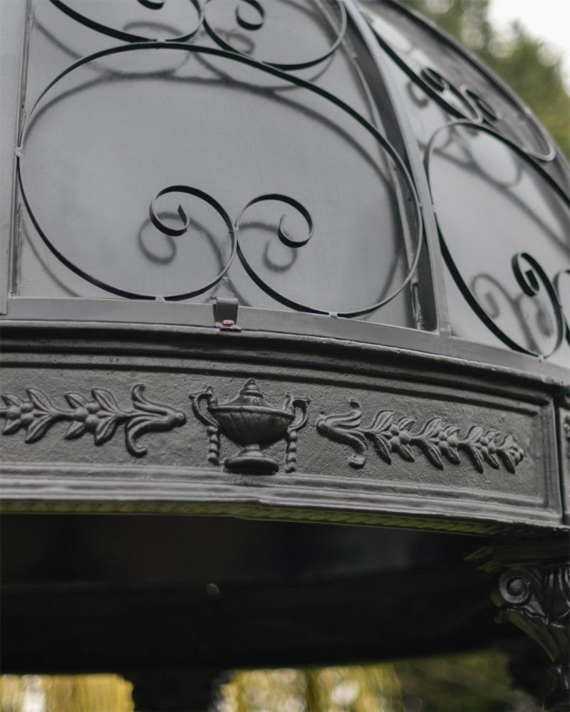 Close up of the embossed motif