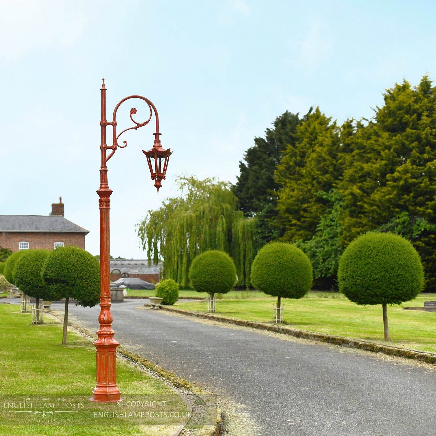 Deluxe Victorian Swan Neck Lamp Post In Garden Setting