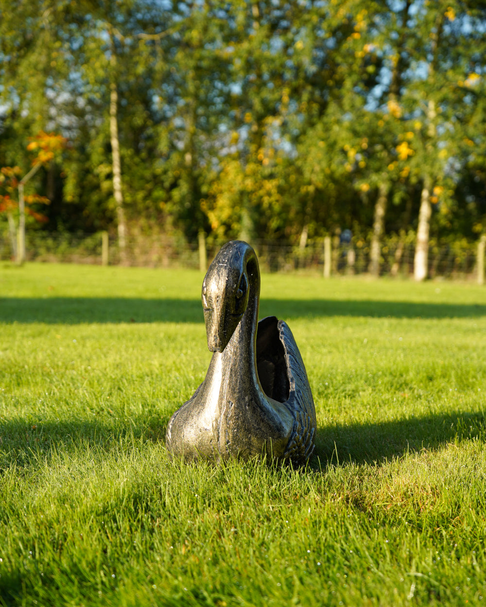 Ornate Swan garden planter 