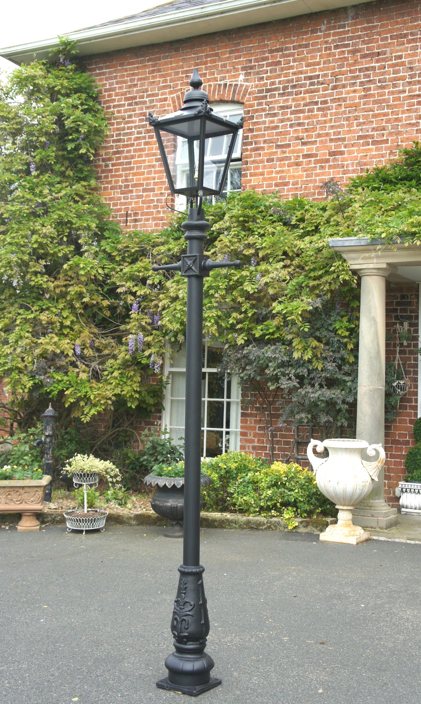 'The Hannington' Victorian Lamp Post - 3.25m