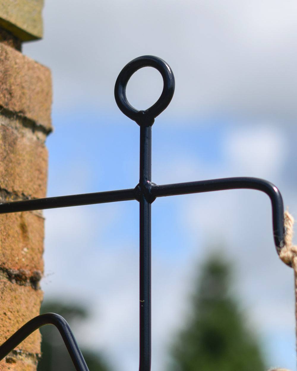 Steel hanging basket bracket 