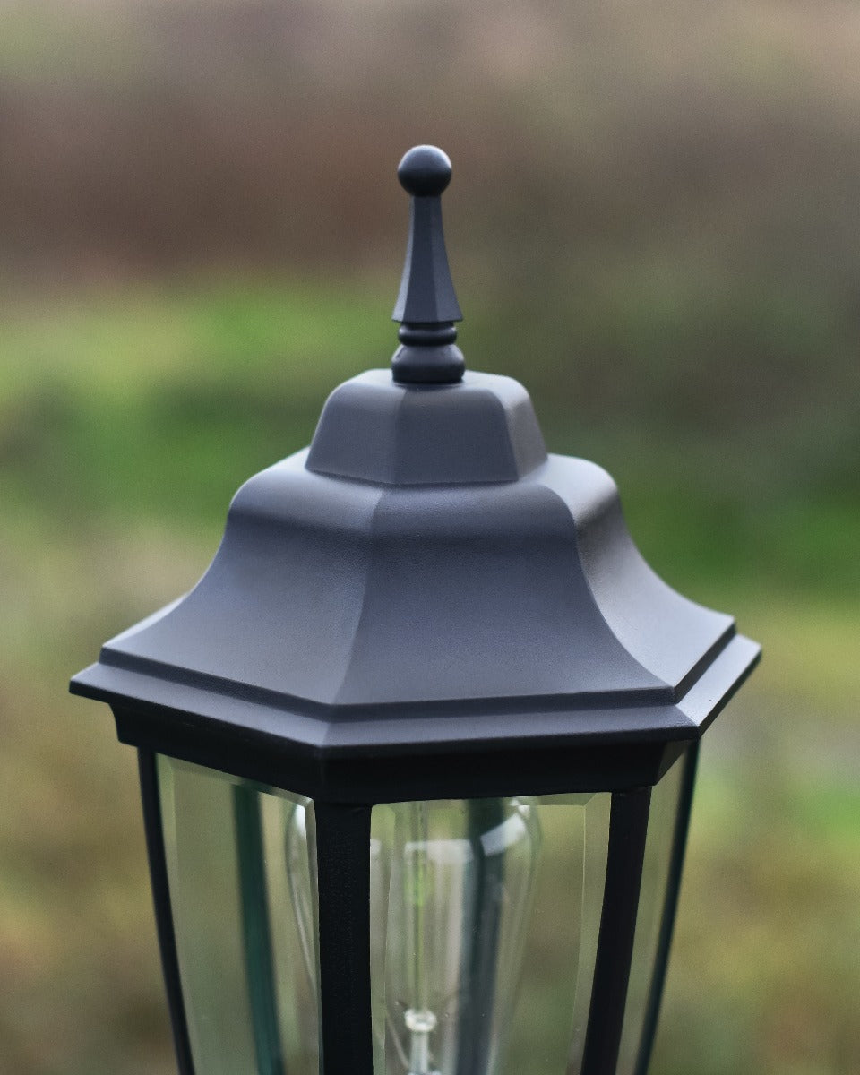 seville pillar light detail 1