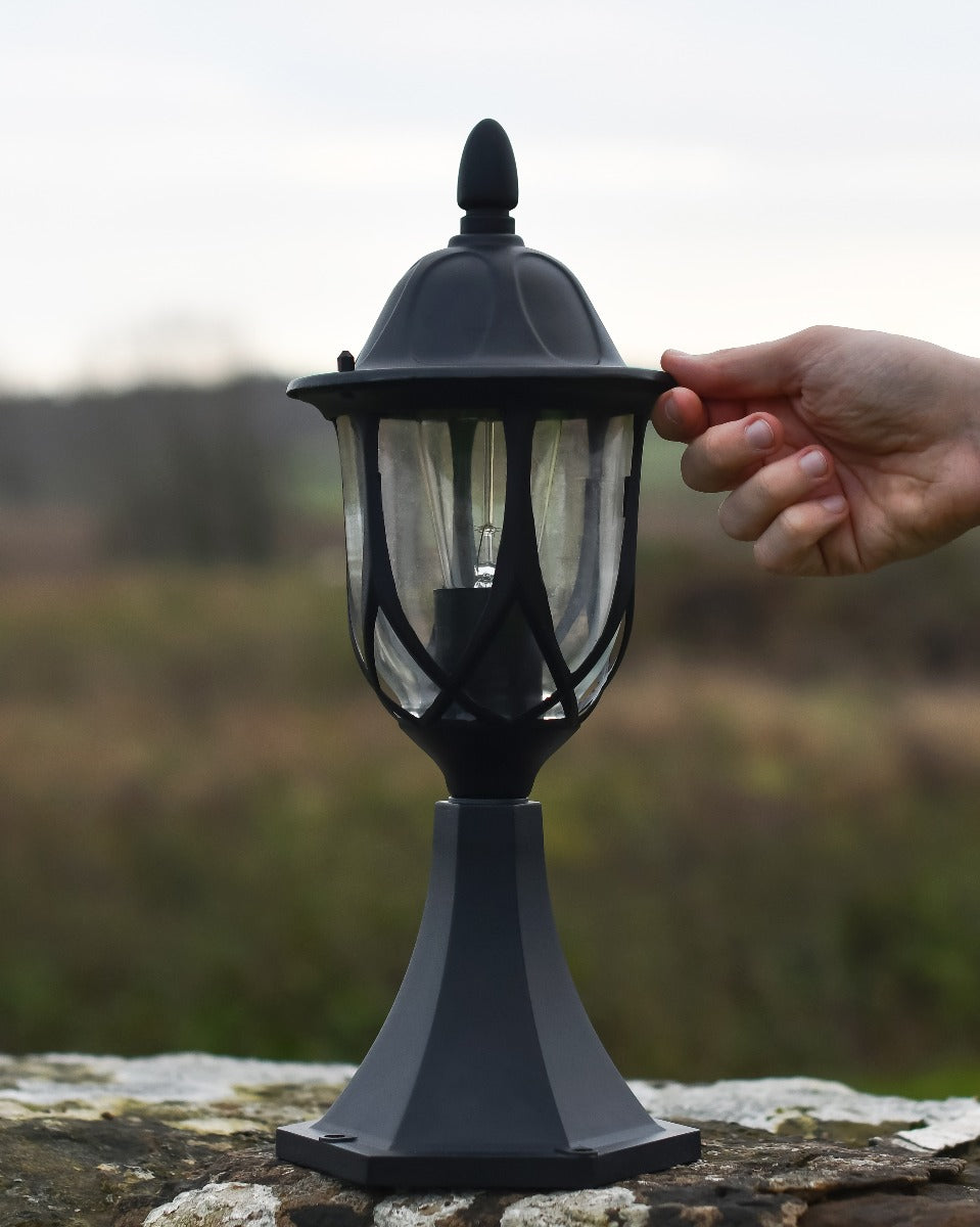 maria pillar light scale