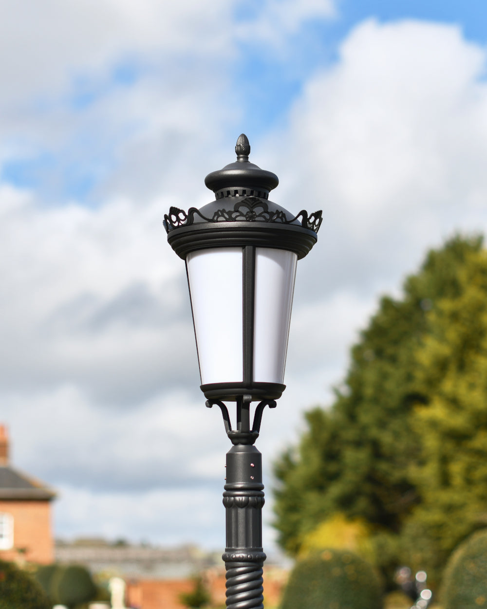 Opal polycarbonate diffuser lantern 