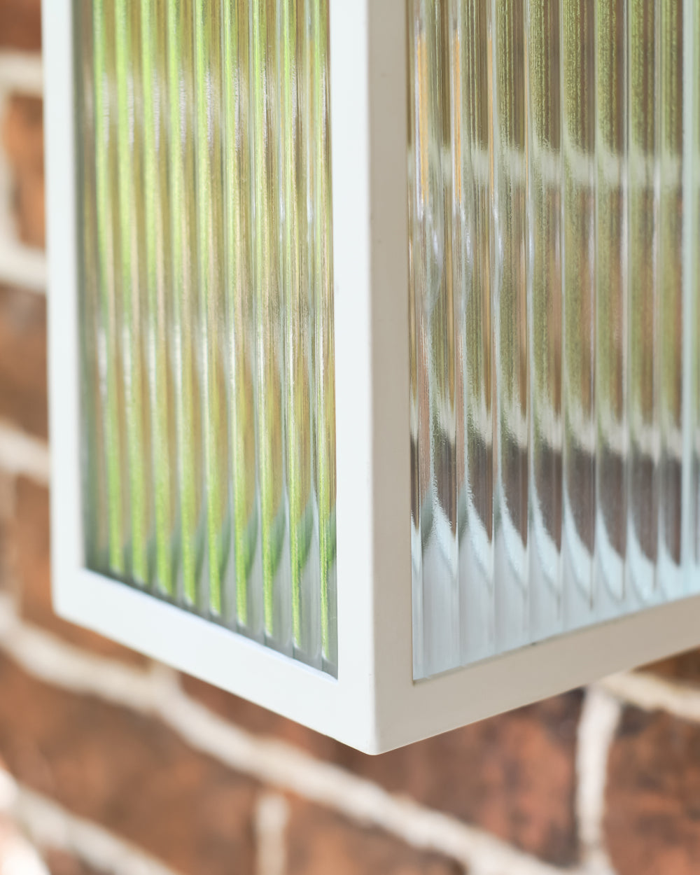Ribbed glass top-fix wall light 