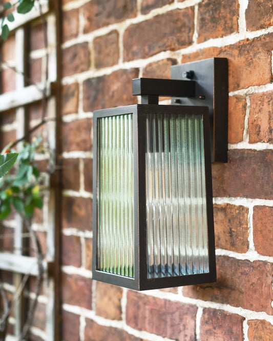 Contemporary wall light 