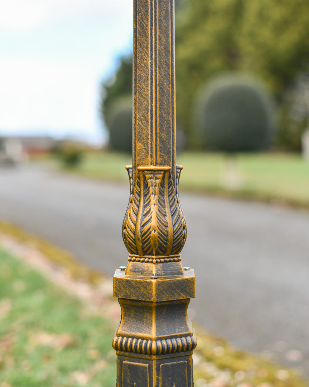Embossed brass post 