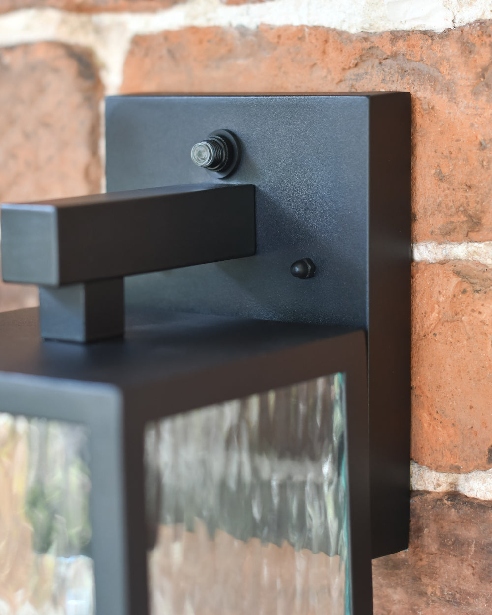 Black top-fix mounting bracket 