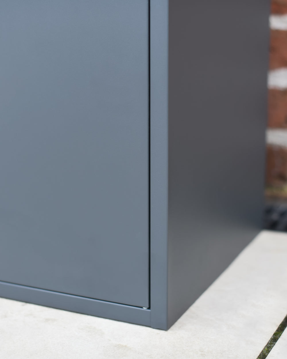 Steel postage box