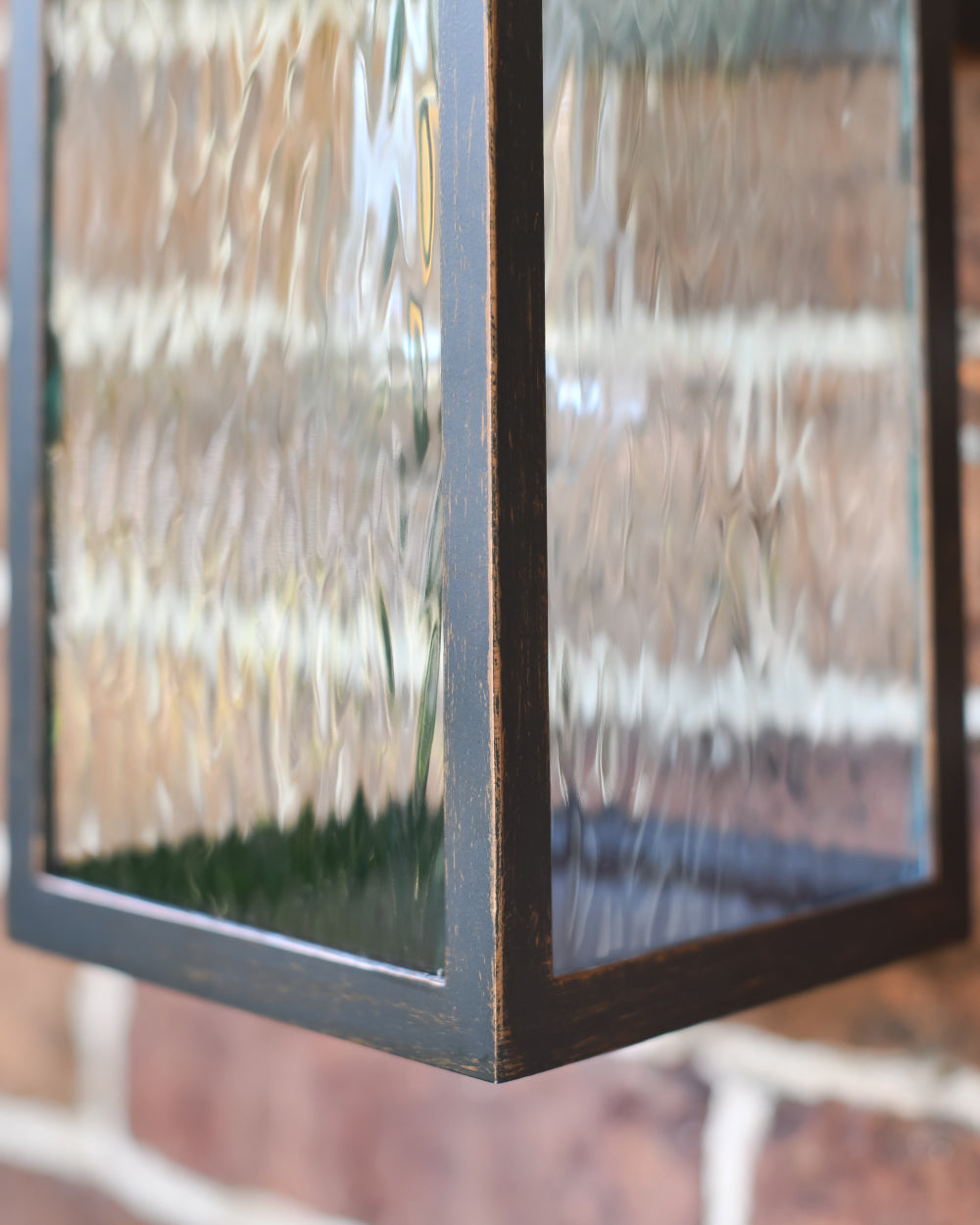 Wall light with dimpled glass 