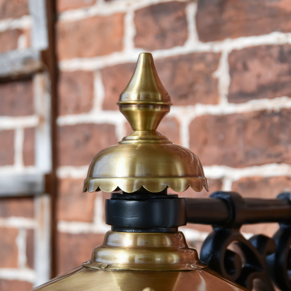 Two-tier brass lantern top 