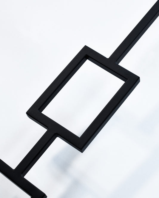 castellum_matte_black_straight_steel_stair_spindle2