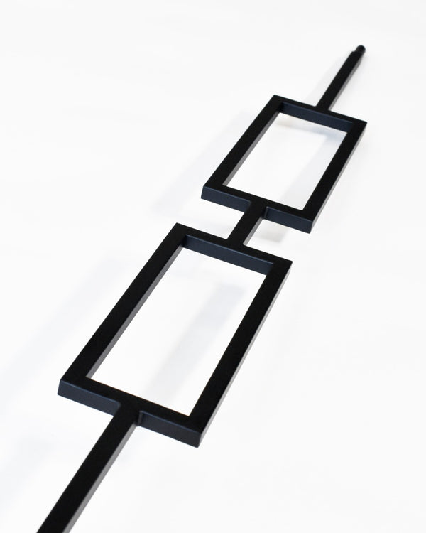 'Legio' Matte Black Straight Metal Stair Spindle