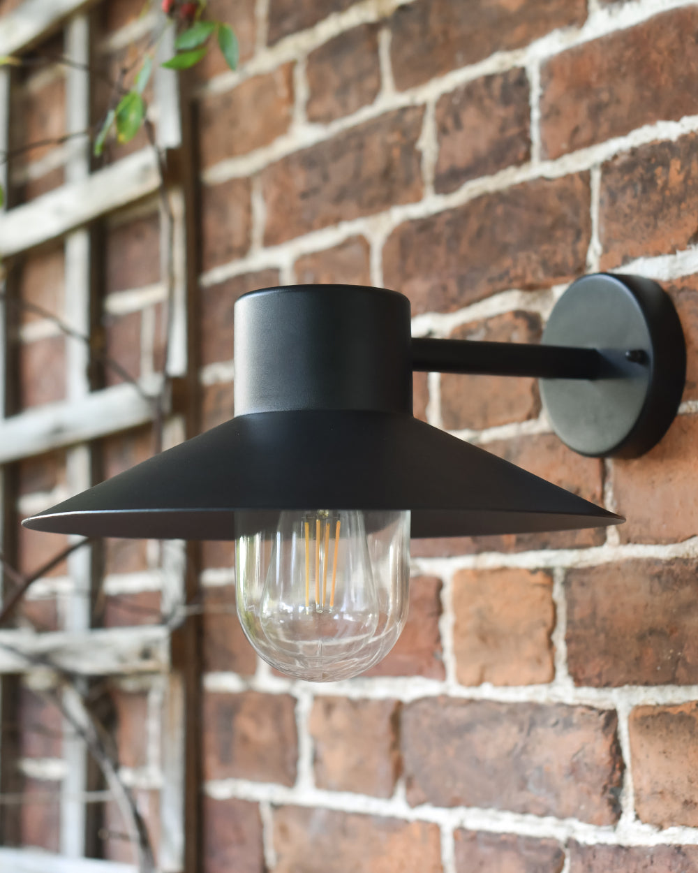 Top-fix wall light