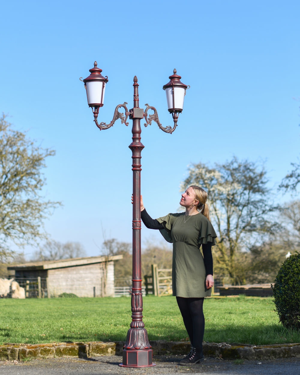 life-sized scale of lamp post 