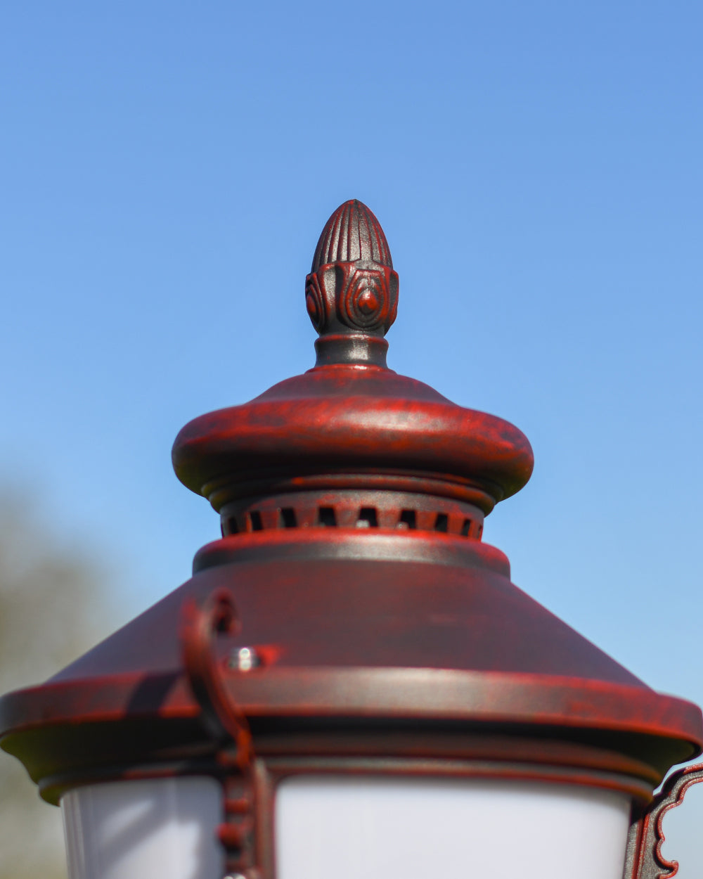Two-tier red lantern roof 