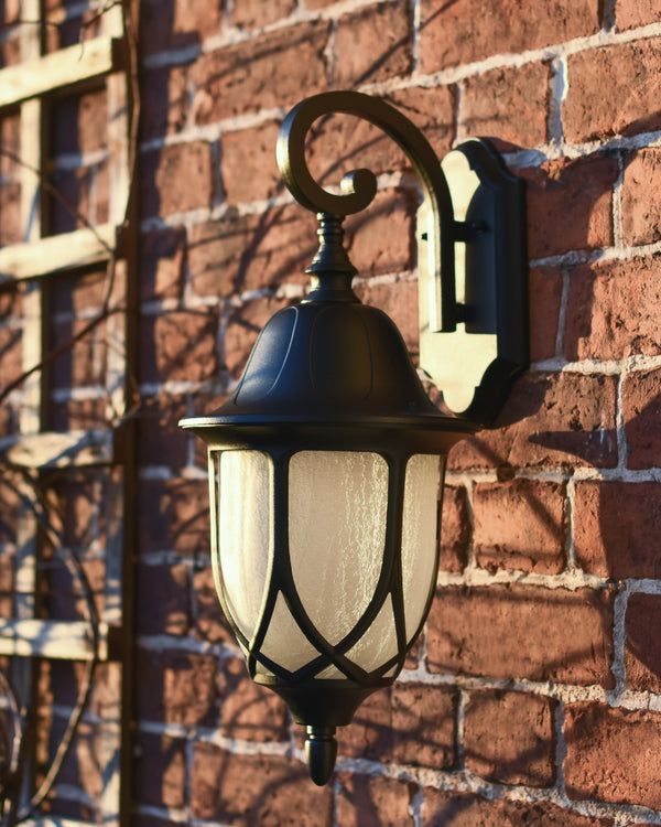 Traditional Ornate Top Fix Wall Lantern