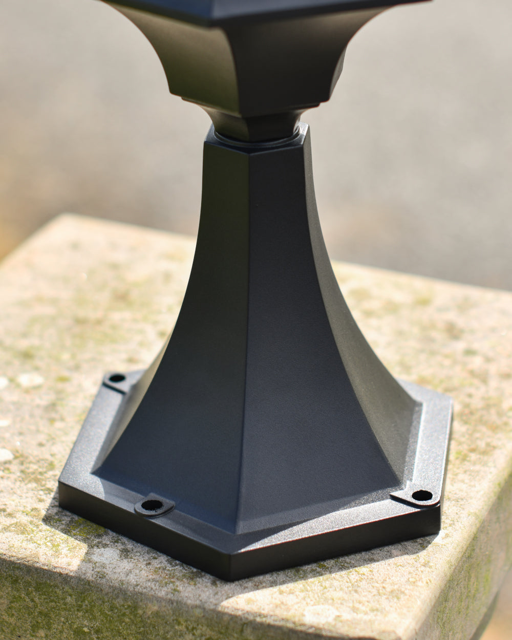 Black fixing plate 