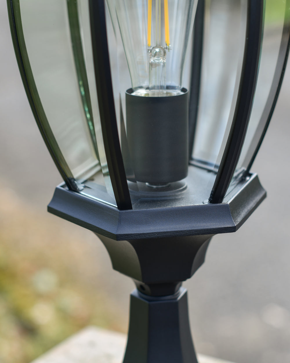 E27 matte-black bulb holder 