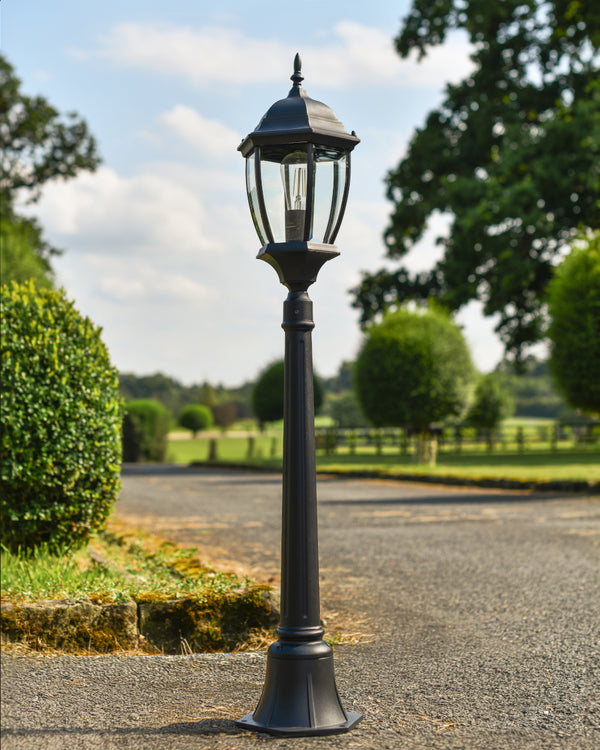'Harlington' Tall Pillar Light