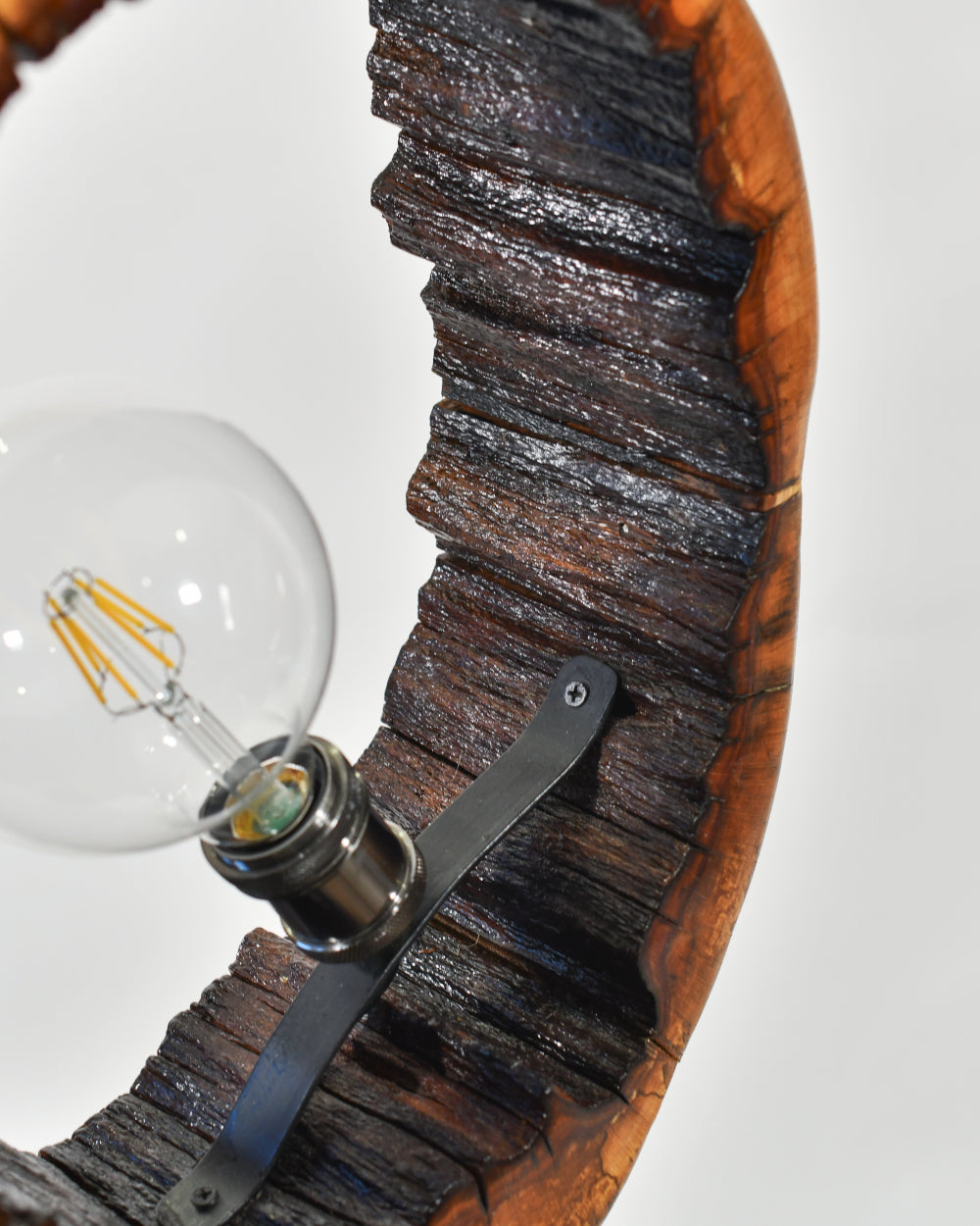 Lacquered wood circular table light 