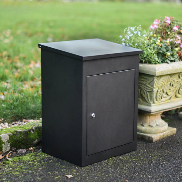 'Clifton' Contemporary Black Parcel Box