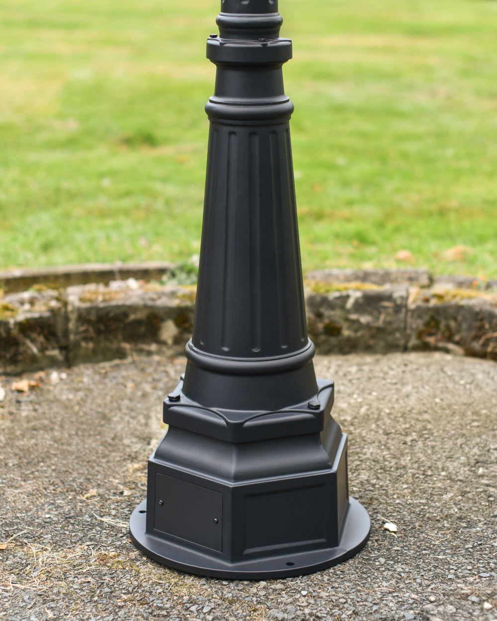 Matte-black base 