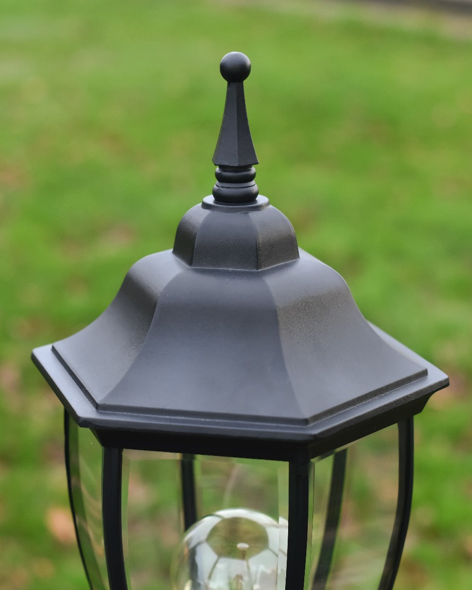 giulia pillar light detail 1