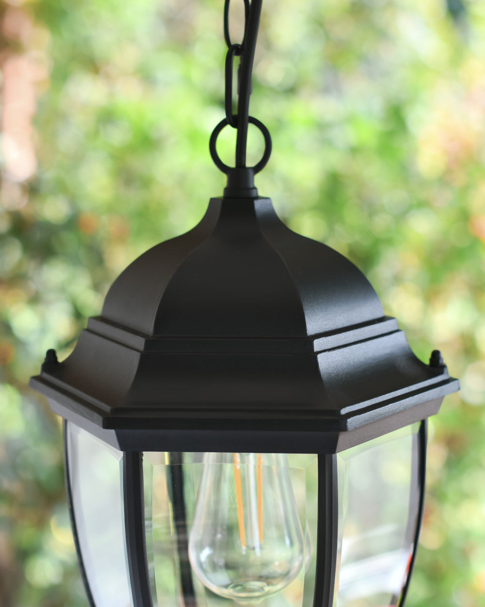Ornate jet-black lantern roof 