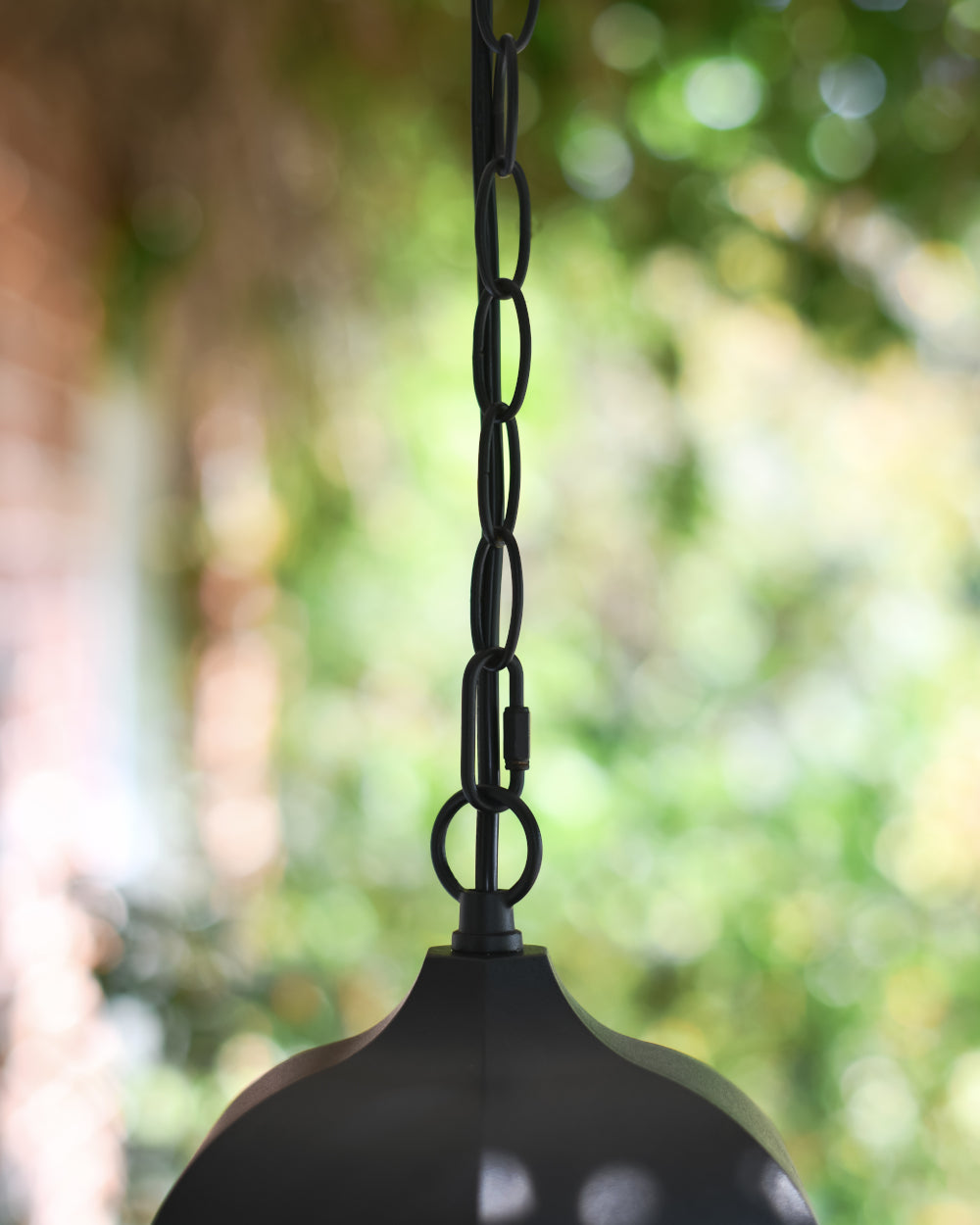 Black chain to hold lantern
