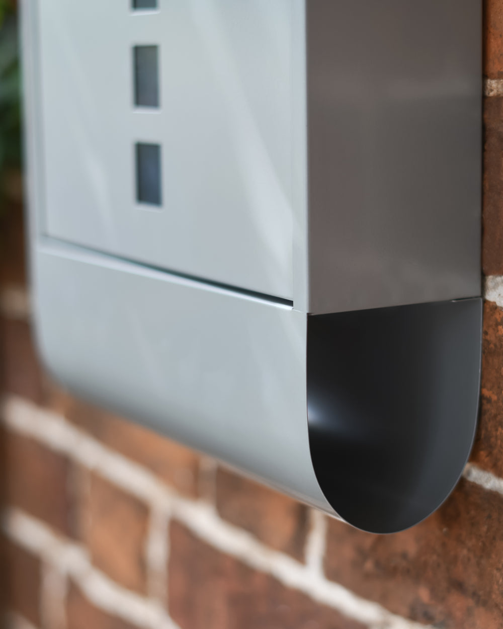Steel newspaper holder 