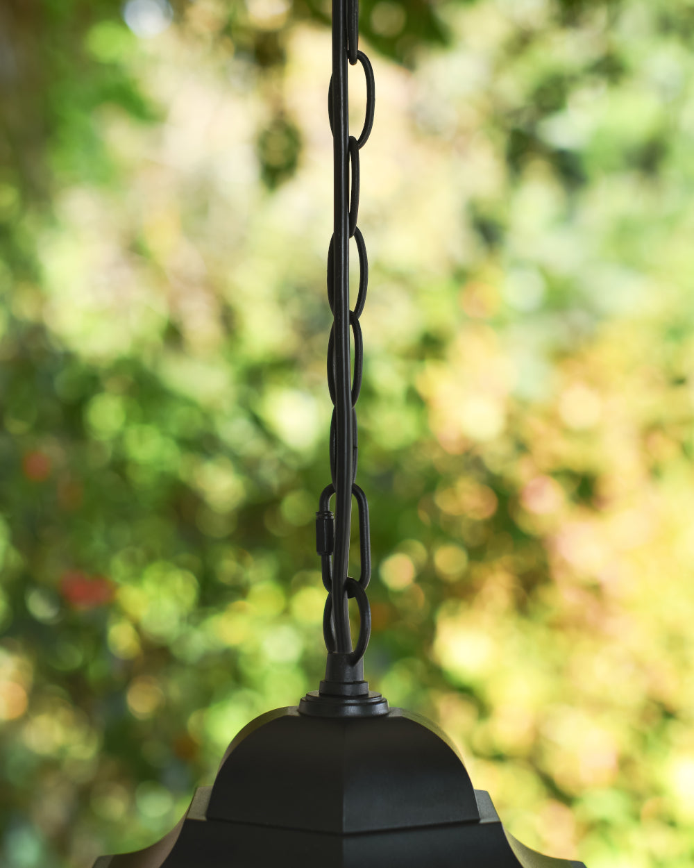 Matte black chain for lantern 
