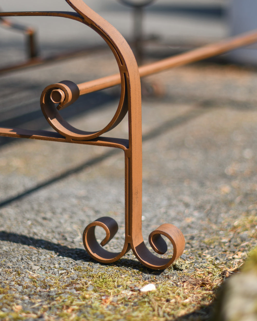Coiled rustic bench feet