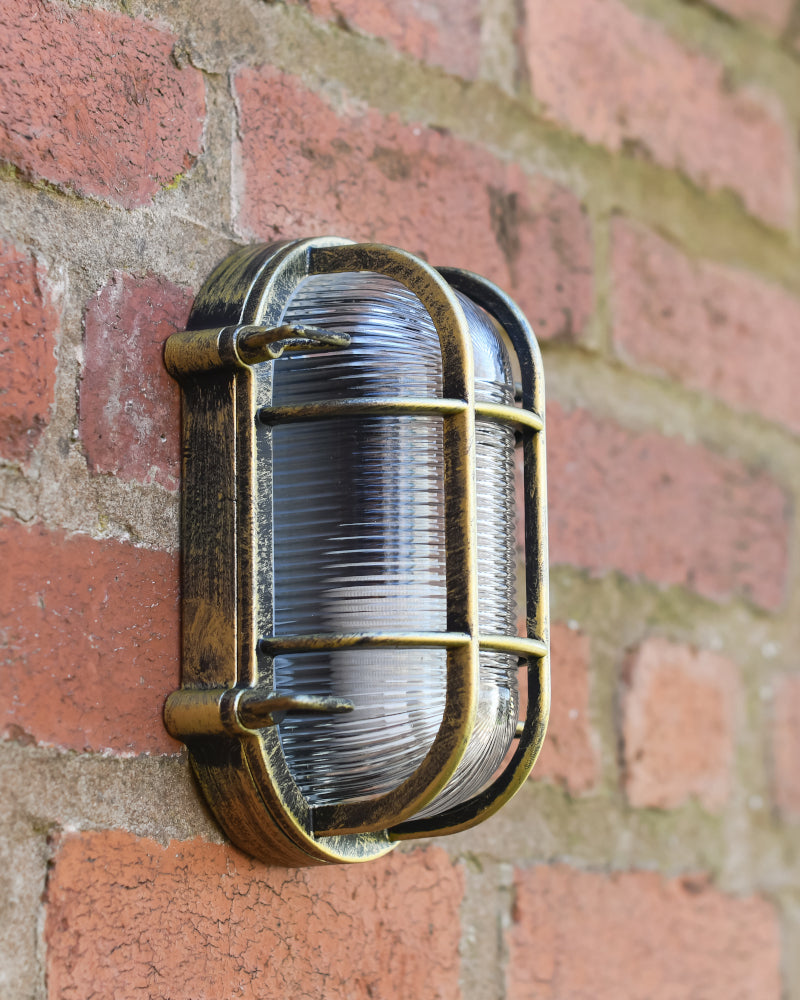 Side profile of the 'Dukenfield' flush fit outside light