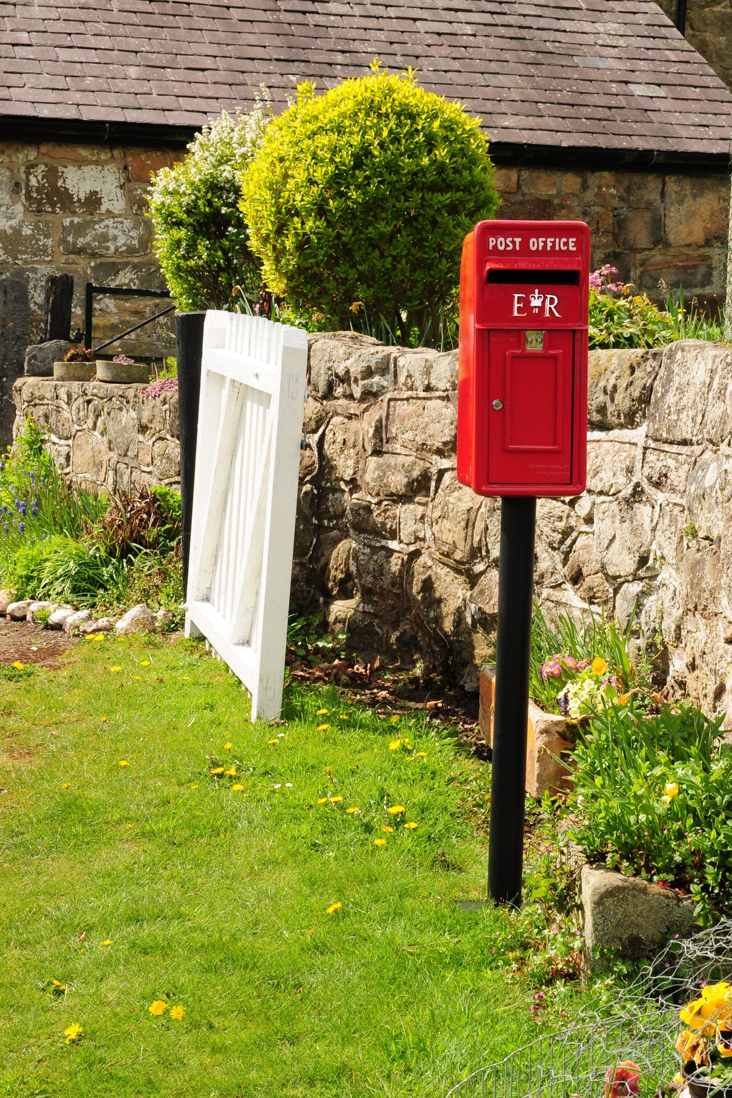Elizabeth Regina Post Box Red