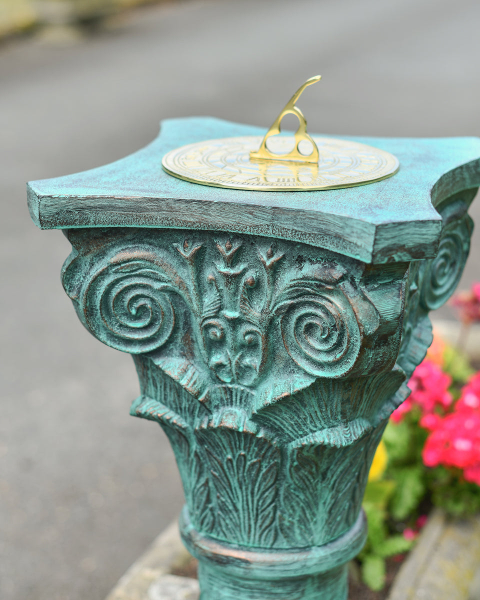 Side profile of the embossed 'Artemis' column