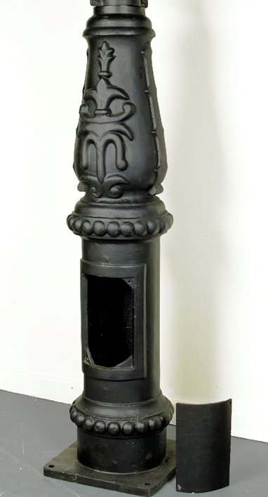 Extra large traditional lamp post base