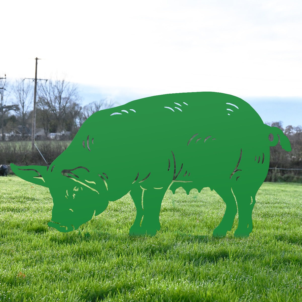Female Pig Sheet Garden Steel Silhouette In Green Finish