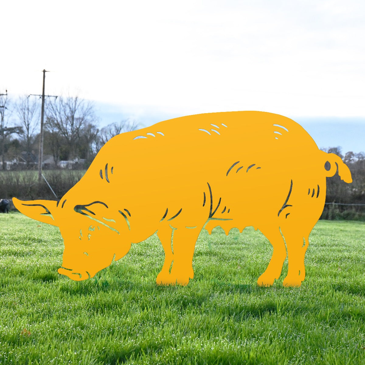 Female Pig Sheet Garden Steel Silhouette In Yellow Finish