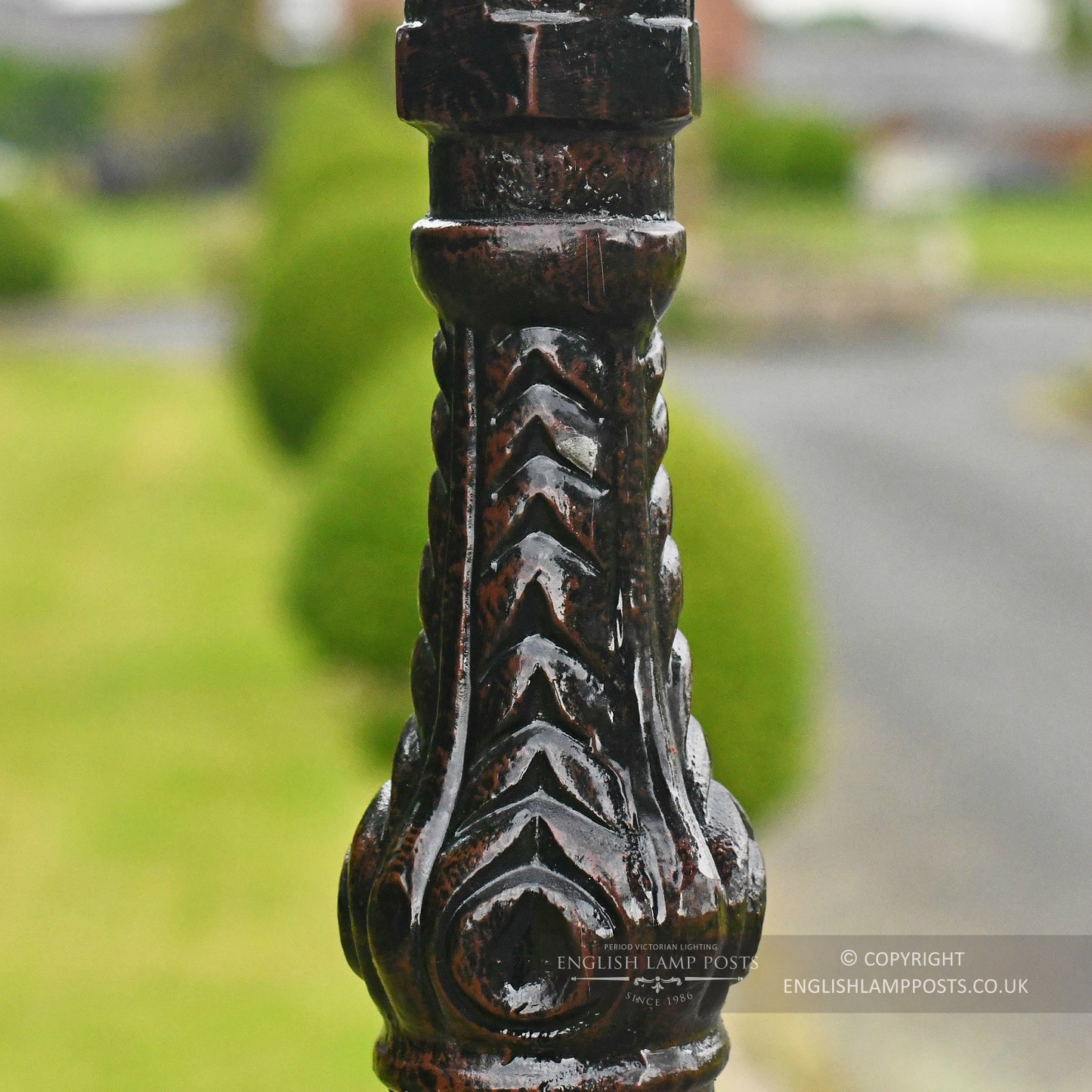 Fluted Antique Brown Victorian Lamp Post