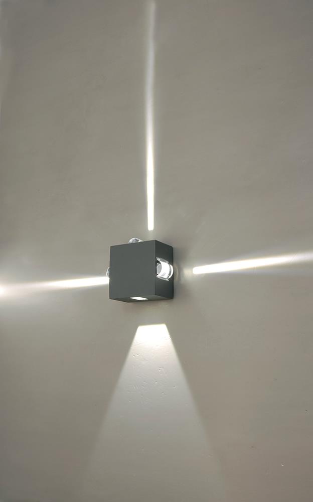 The 'Morcott' wall light in situ