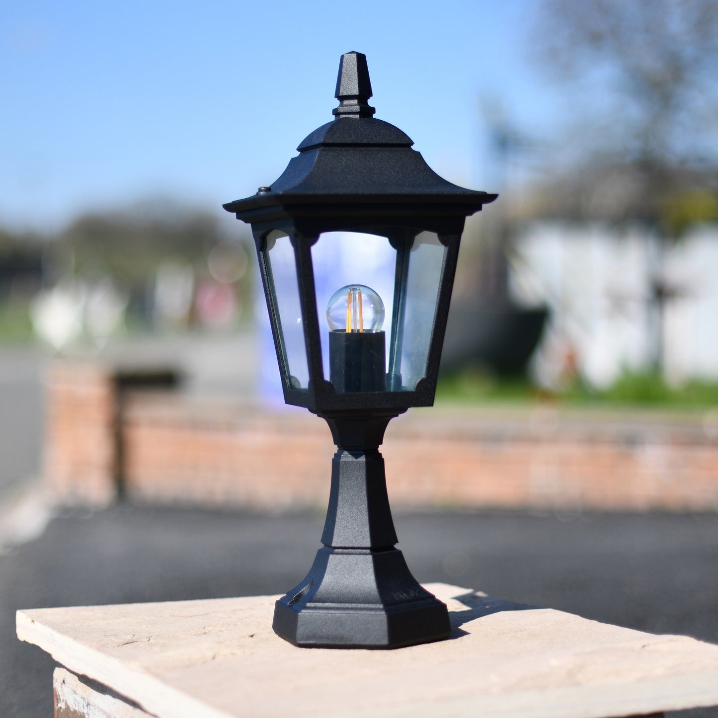 Four Sided Black Traditional Entrance Pillar Light