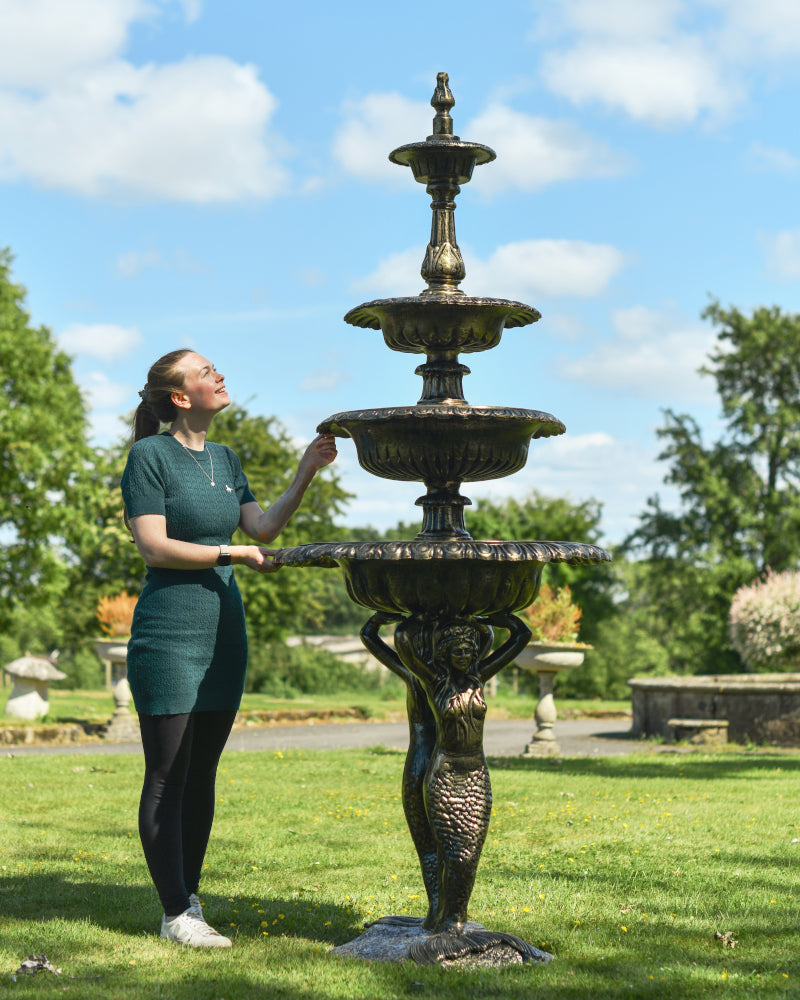 Life size scale of the 'Sirena' water fountain