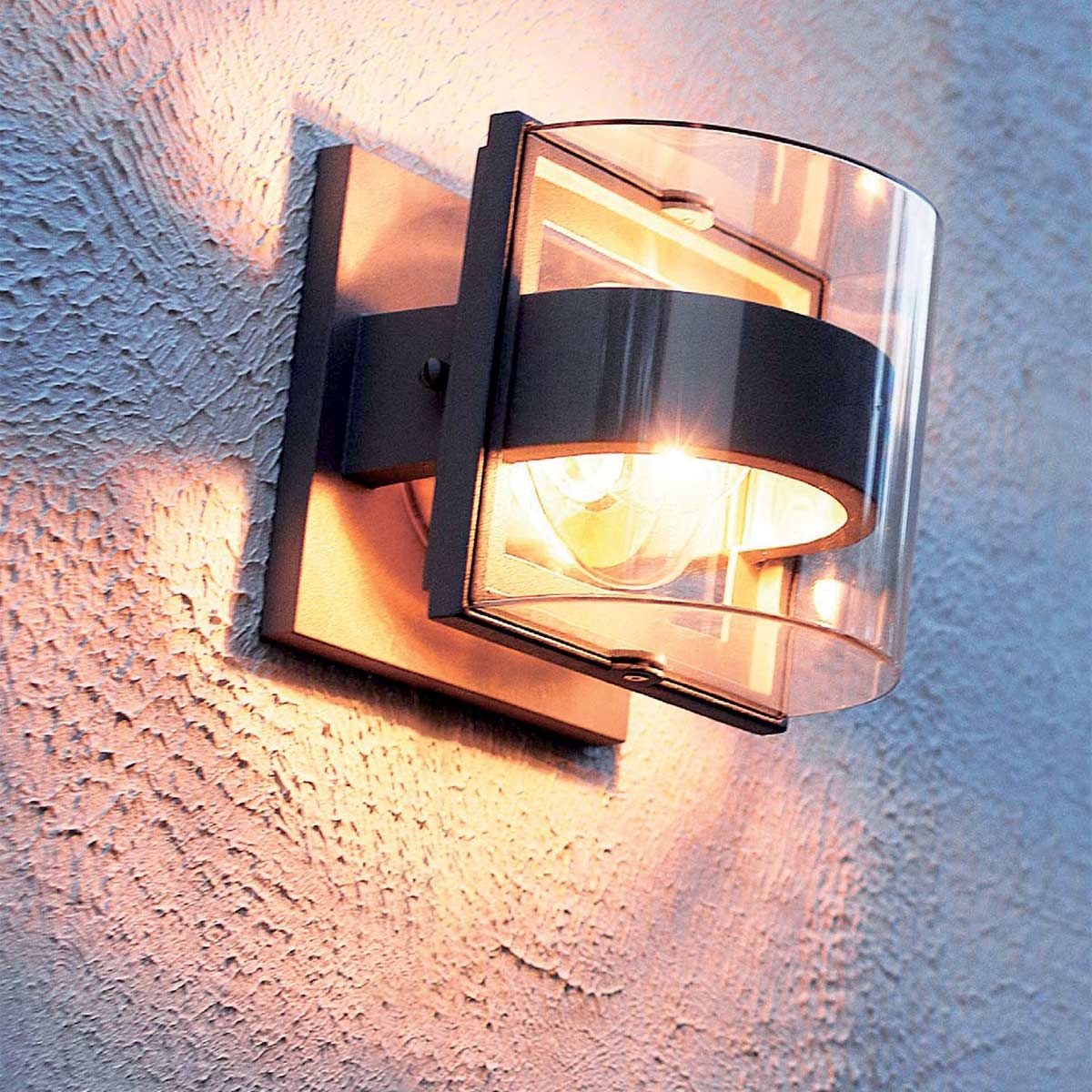 freja small wall light in situ