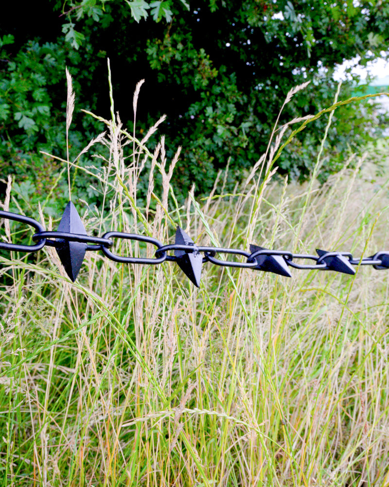 Galvanised Alternate Spiked Bollard Chain -1m
