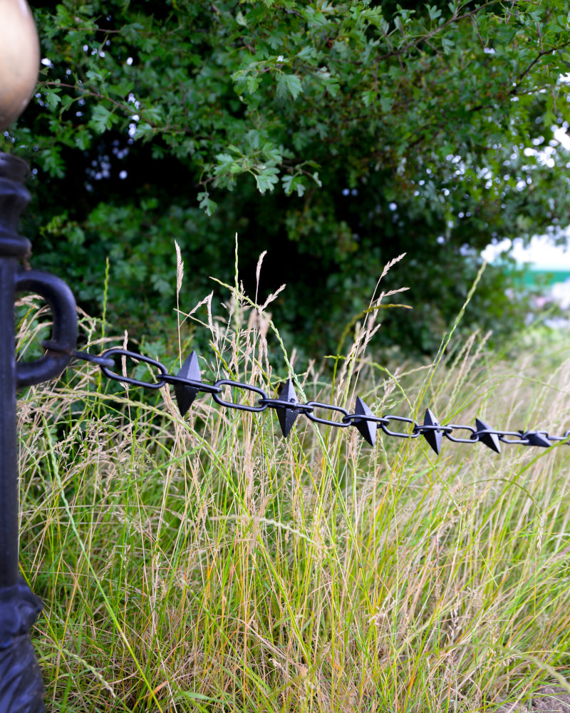 Galvanised Alternate Spiked Bollard Chain -1m