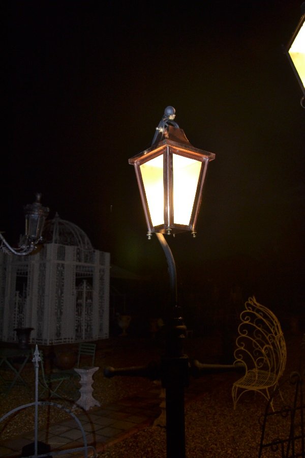 Swan neck lantern lit up