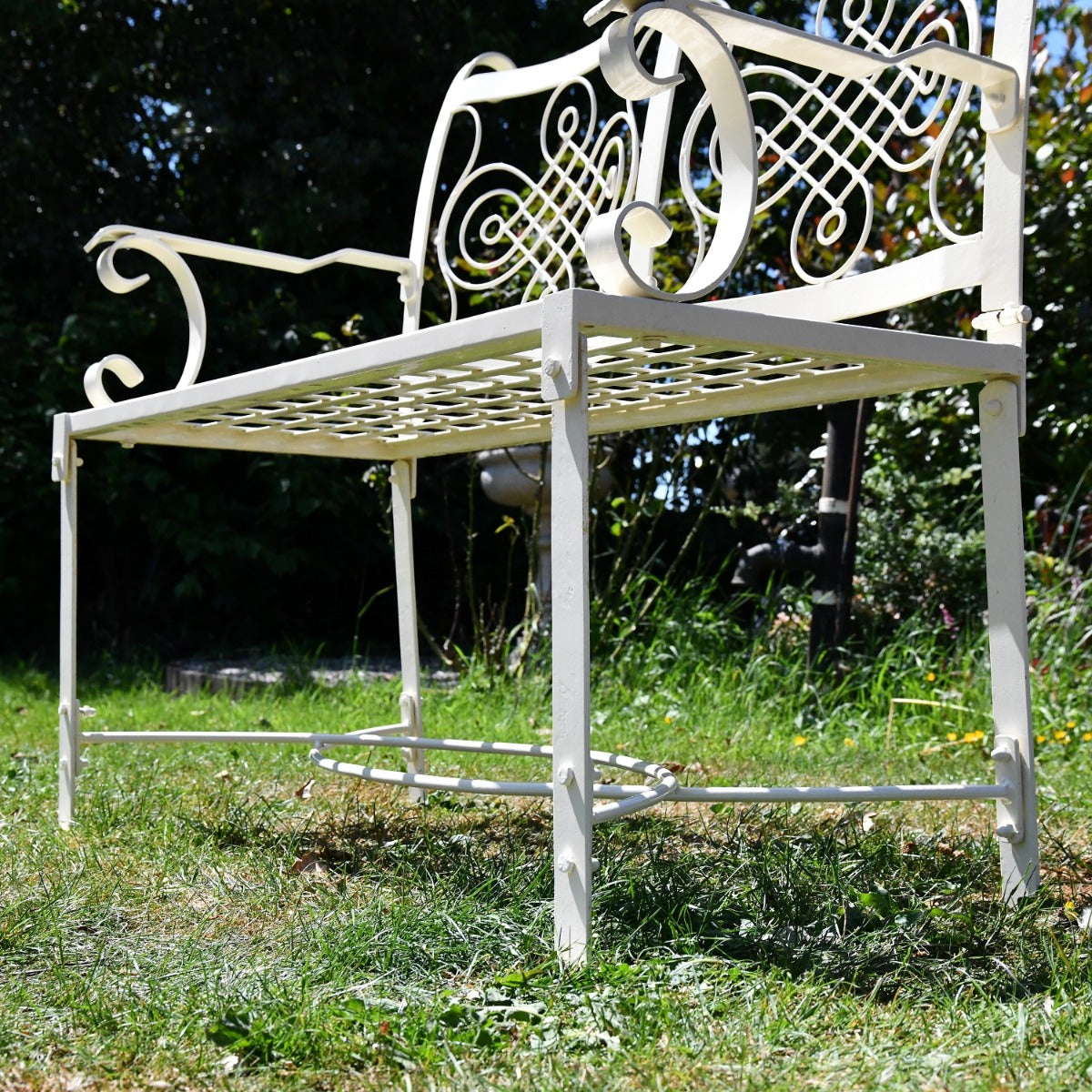 Close up of legs and framework of the Devonshire Garden Bench 