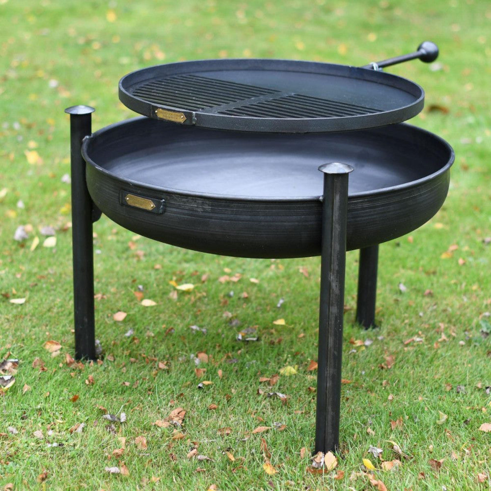 'Glynn' Small Elevated Fire Pit And Barbecue Swing Arm Grill