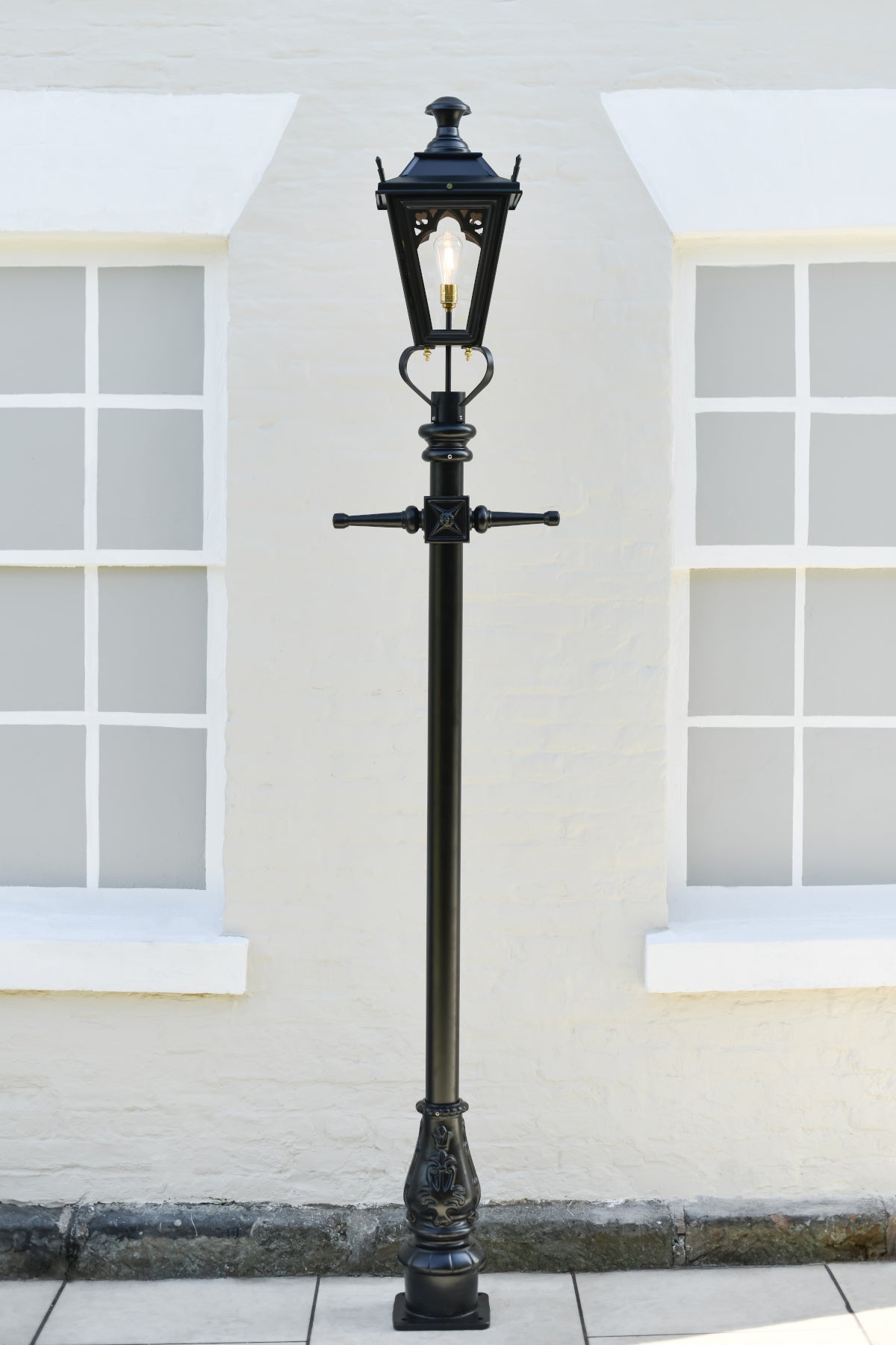 Head on view of the Gothic lamp post